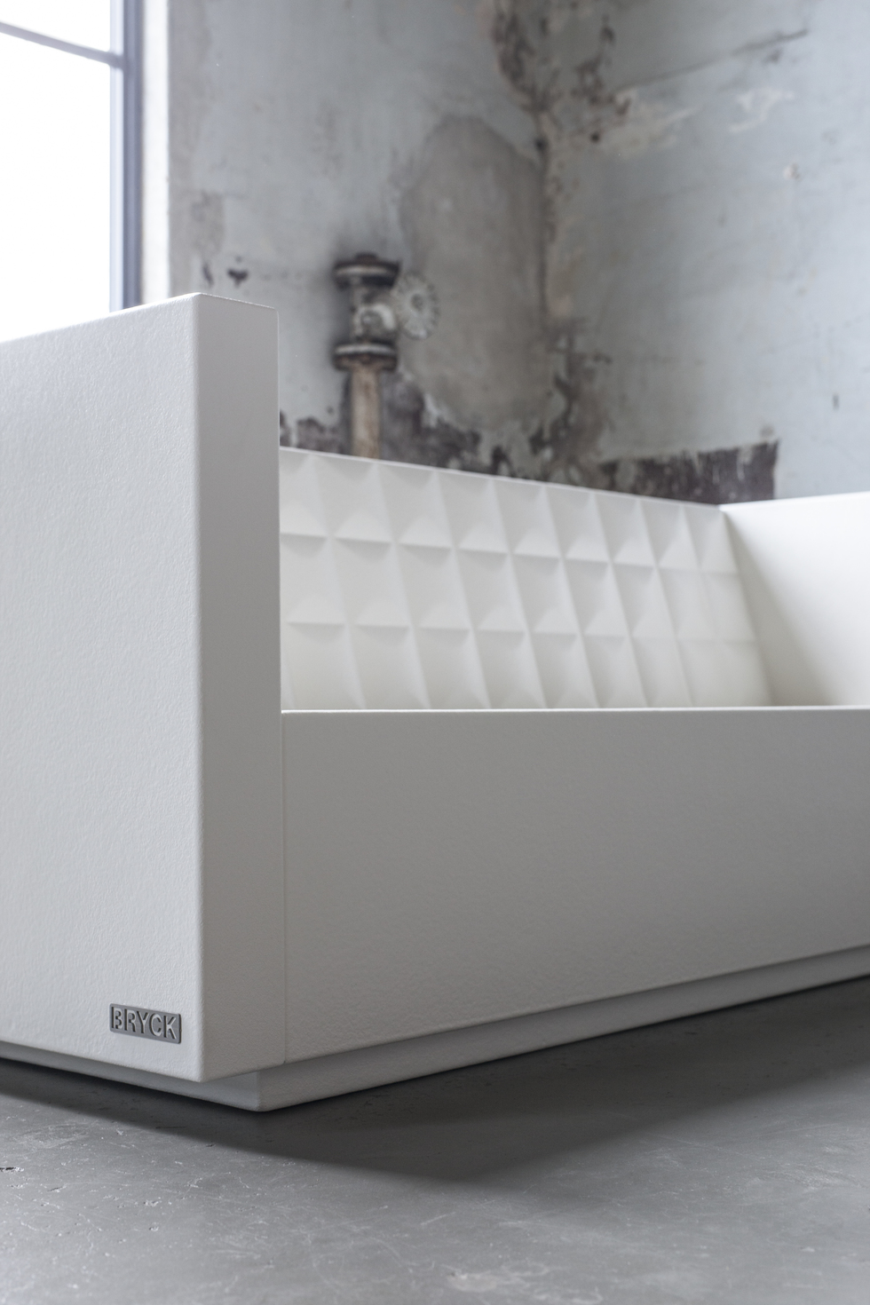 FIRM Chair FIRM Chair | WHITE