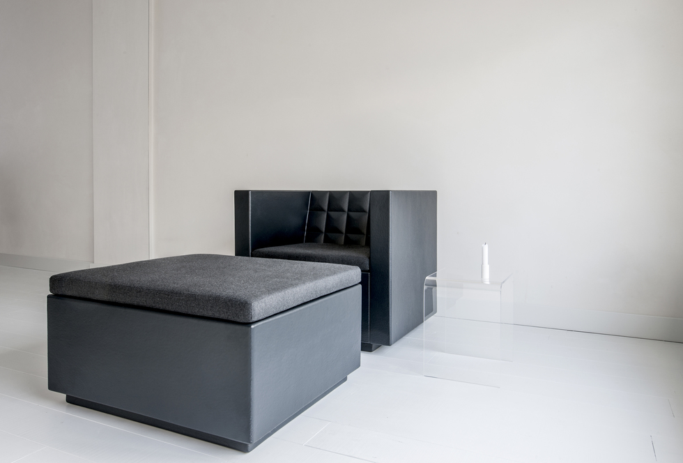 FIRM Chair FIRM Chair | WHITE