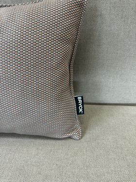 Quick shop product Klein kussen Pinkoddy dark