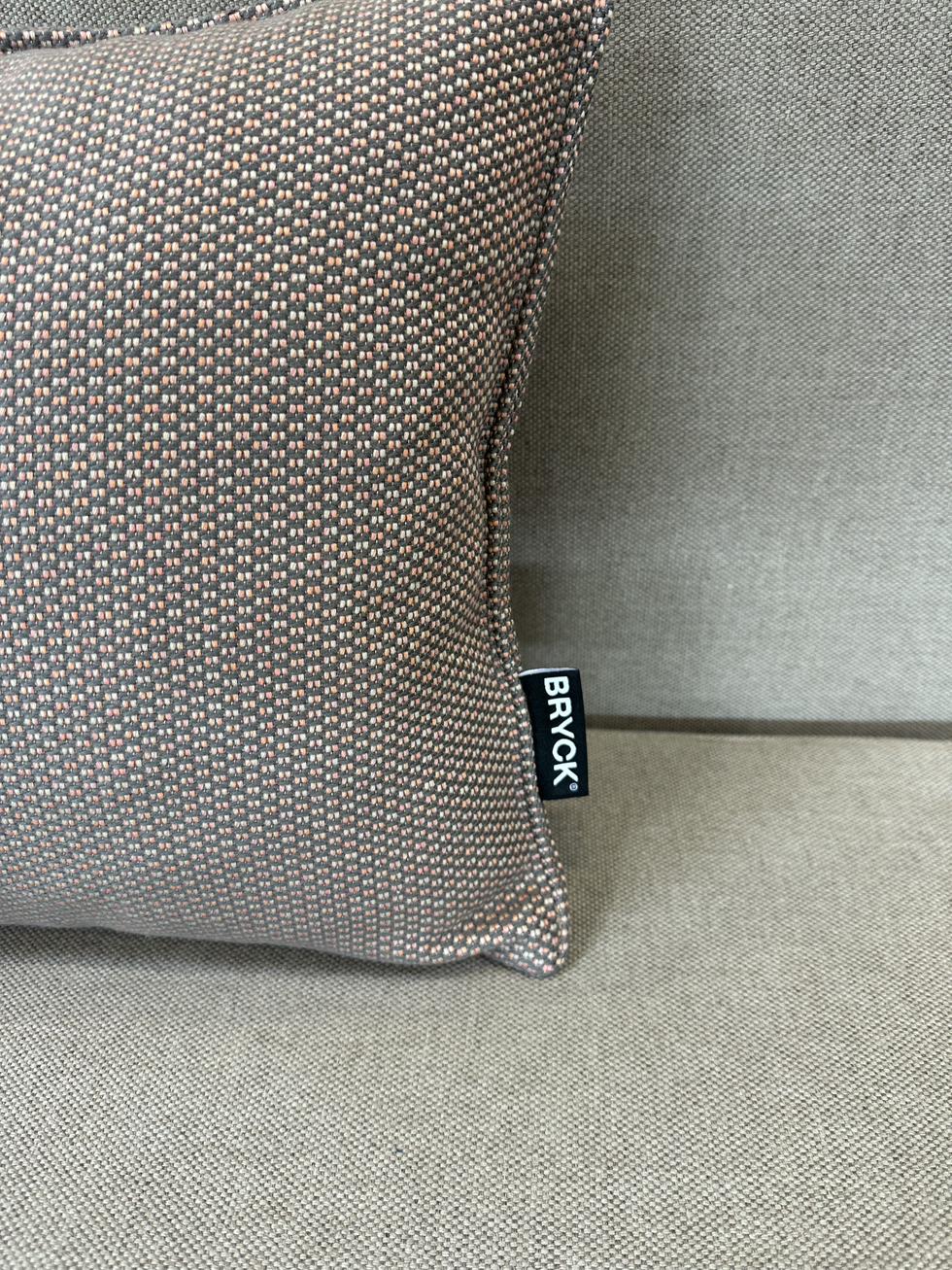 Quick shop product Klein kussen Pinkoddy dark