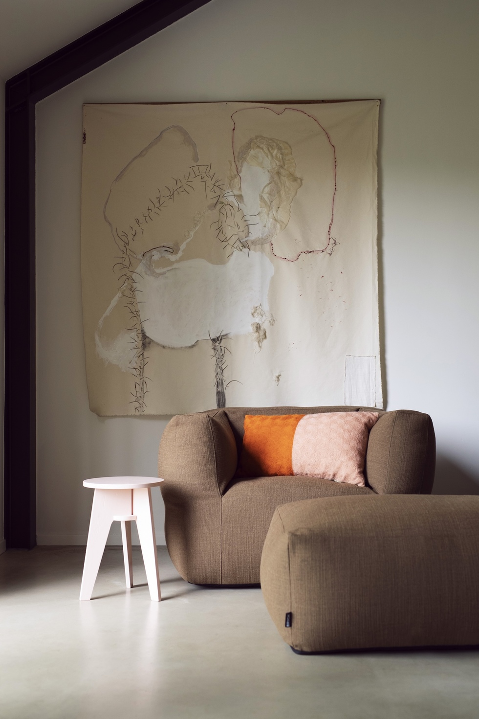 Hocker | LIMITED EDITION Hocker | Limited Edition | ROUGHLY LINEN