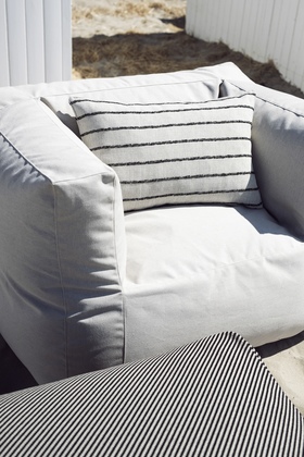 Hocker | LIMITED EDITION Hocker | Limited Edition | DIZZY black/off-white