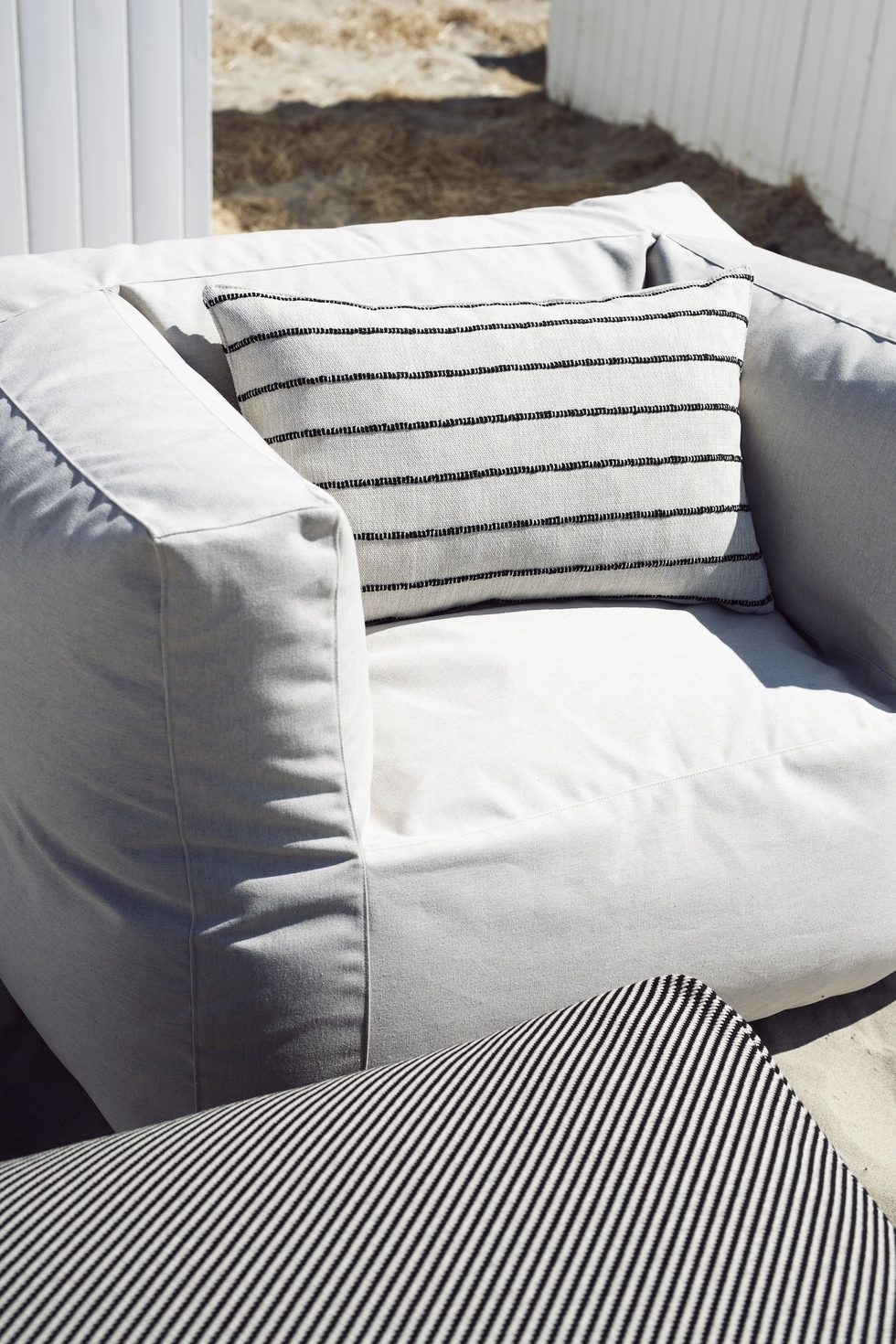 Hocker | LIMITED EDITION Hocker | Limited Edition | DIZZY black/off-white