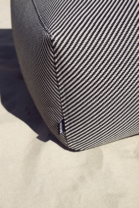 Hocker | LIMITED EDITION Hocker | Limited Edition | DIZZY black/off-white