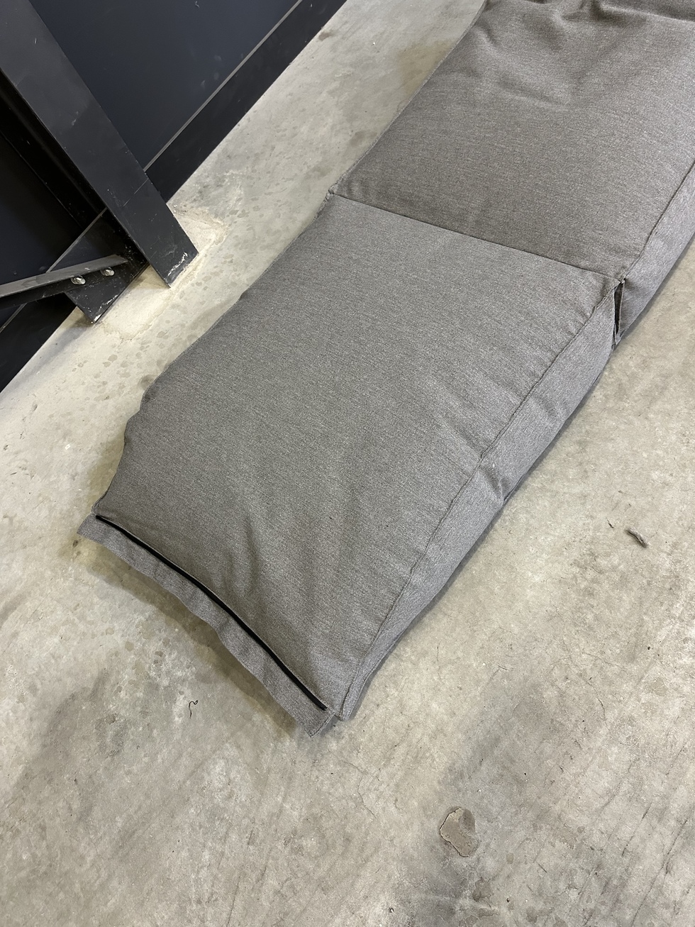Quick shop product Stretch Daybed / Medium Grey