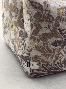 Hocker | LIMITED EDITION Hocker | Limited Edition | Flowers no. 2