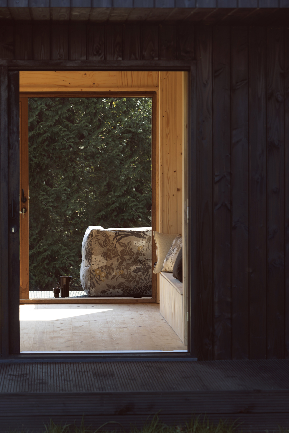 Couch | Two seat | LIMITED EDITION Couch - 2,5 seat - Limited Edition - Flowers no. 2