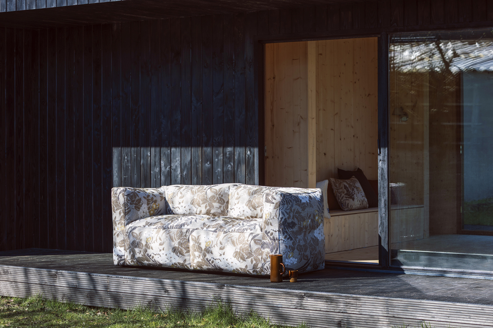 Couch | Two seat | LIMITED EDITION Couch - 2,5 seat - Limited Edition - Flowers no. 2