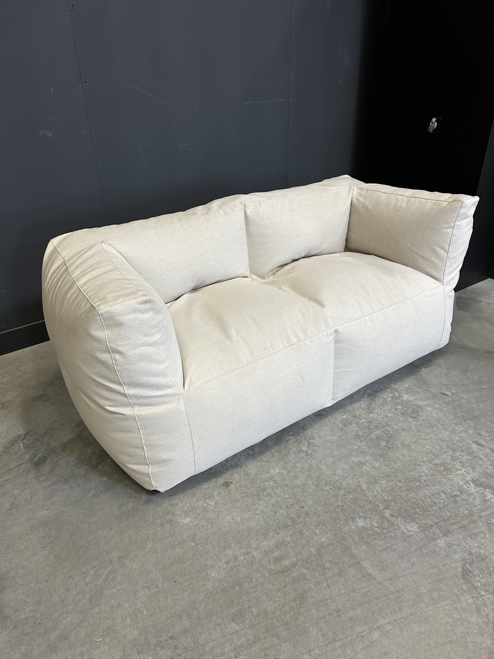 Meubelen |Loungemeubelen | Loungebanken |  Couch 2-zits Off-white ECO - showroommodel 