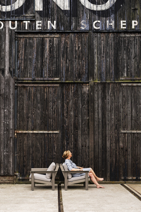 MUSTER Lounge Chair 