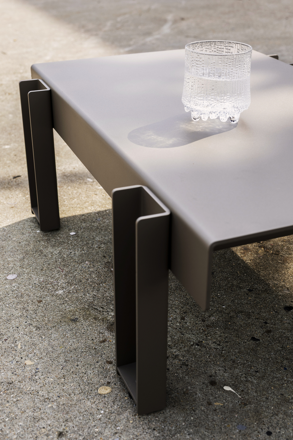 MUSTER Table Small 
